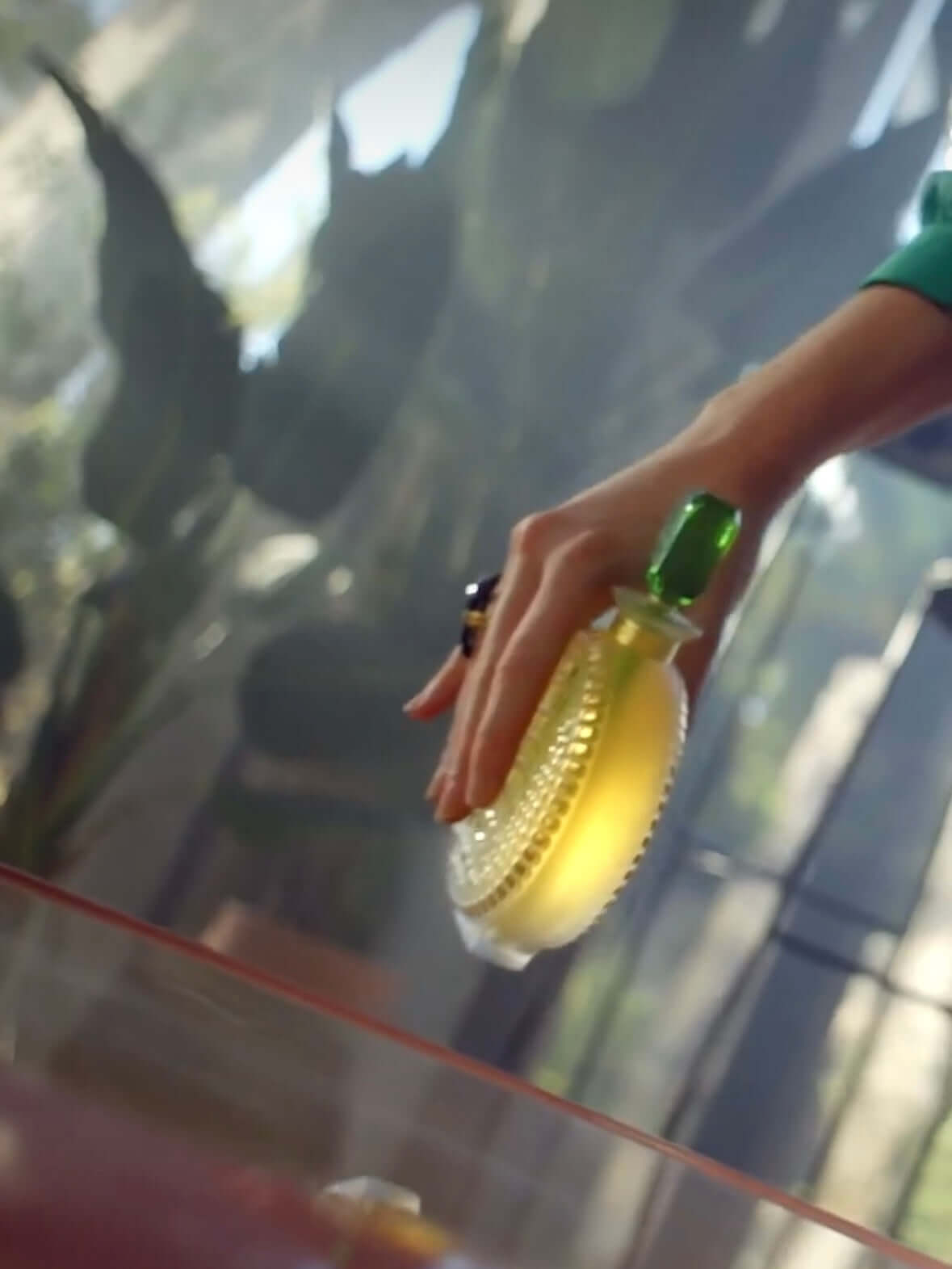 CRYSTAL COLLECTIBLE BOTTLE "EMPREINTE ANIMALE" 2023 LIMITED EDITION